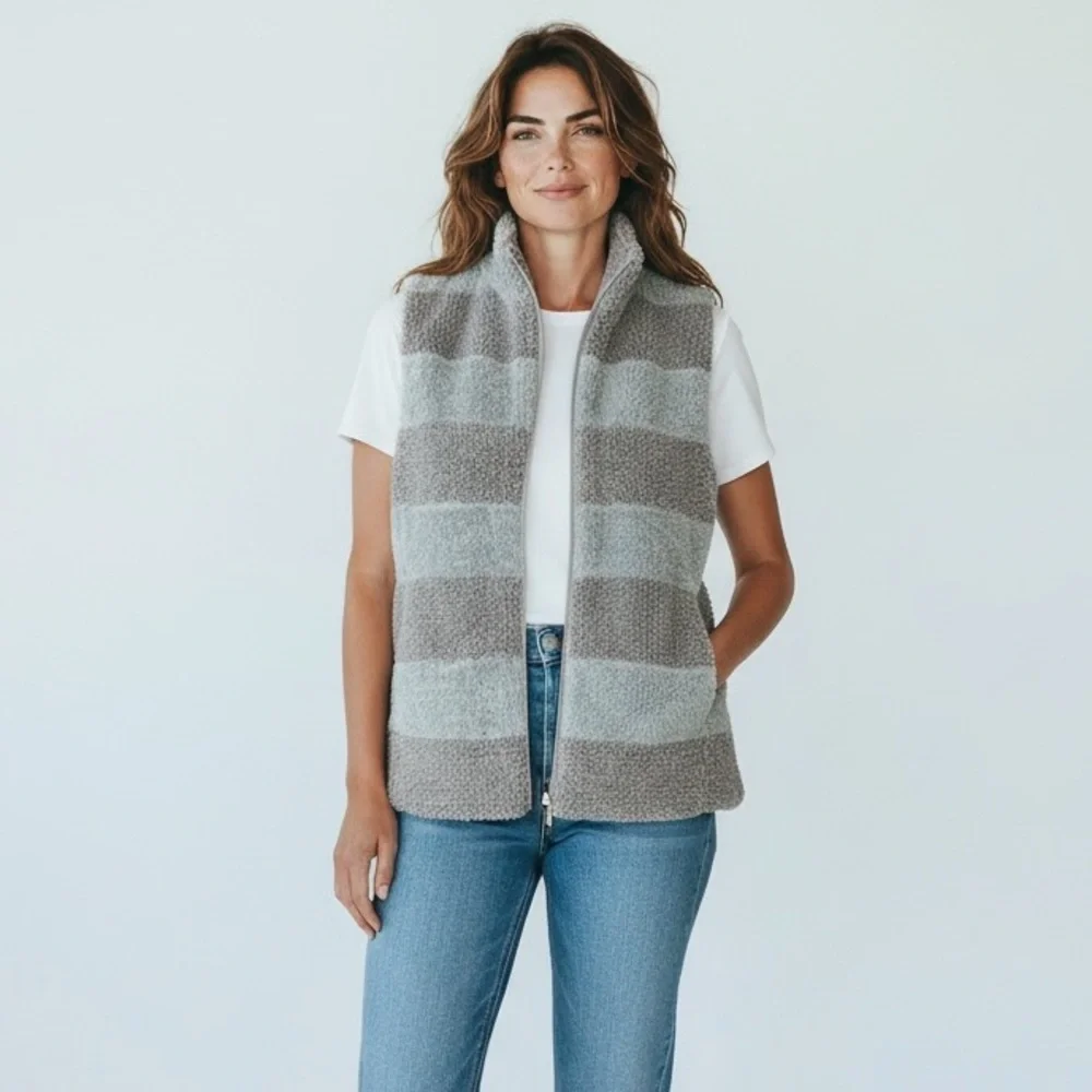 Dylan Los Angeles Women’s Gray Faux Shearling Fleece Vest Size Large Soft Sherpa